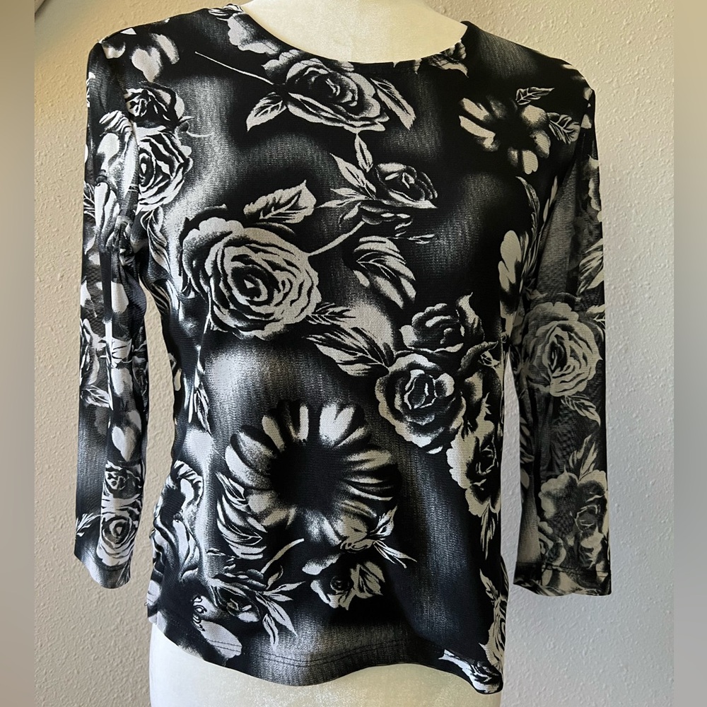 Lined mesh T